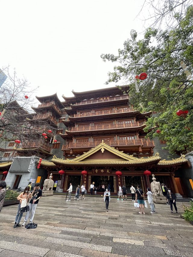 🙏 廣州大佛寺：重拾內心寧靜之所** 🏯🌅🌸