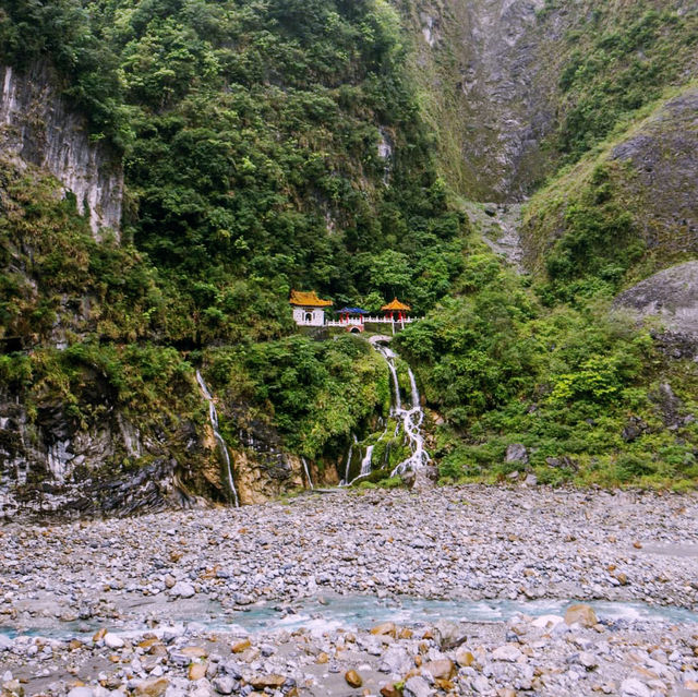 Hiking the Breathtaking Zhuilu Old Trail