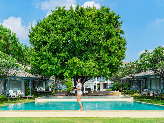 สัมผัสเสน่ห์อันคลาสสิคที่ Devasom Hua Hin Resort