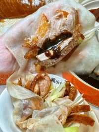 「鴨小七湖貝站：片皮鴨現烤，價格相宜！」