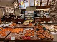 日本京都-白年麵包烘焙老店：進進堂