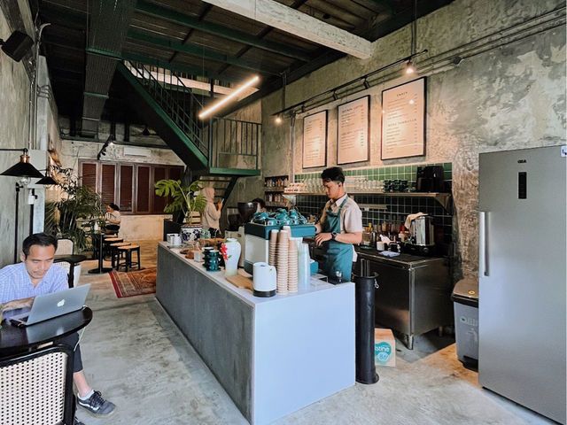 UMA OMA CAFE
