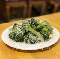 【沖縄 沖縄市】◯◯が滝の様に流れ出る‼︎ 絶品Pizza🍕