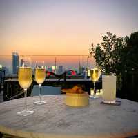 5 Rooftop ทั้งวิวทั้งบาร์สวยสะพรึงที่สุดในกรุงเทพฯ