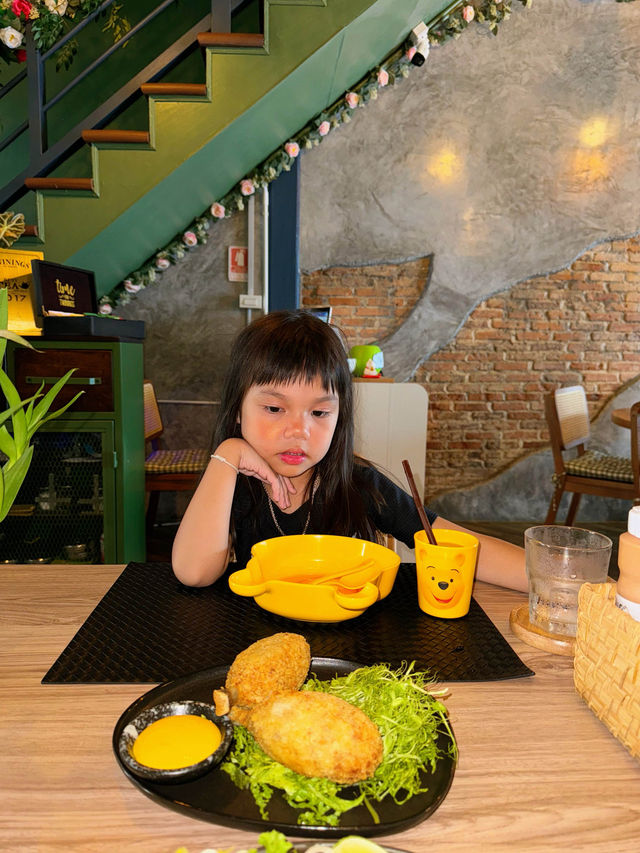 ร้านอาหารในย่านเมืองเก่าภูเก็ต
