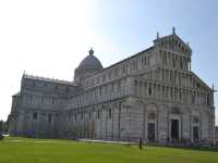 A tower with an angle, the Leaning Tower of Pisa