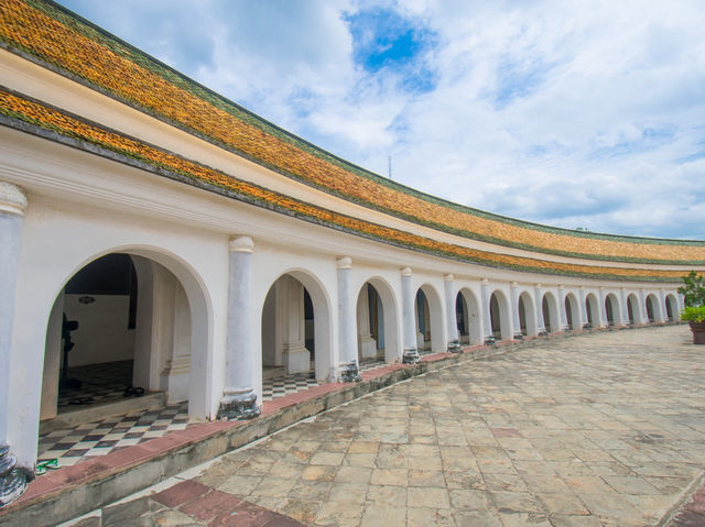 เที่ยวไหว้องค์พระปฐมเจดีย์