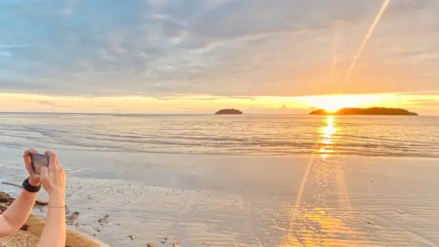 Tanjung Aru: The Ultimate Sunset Destination