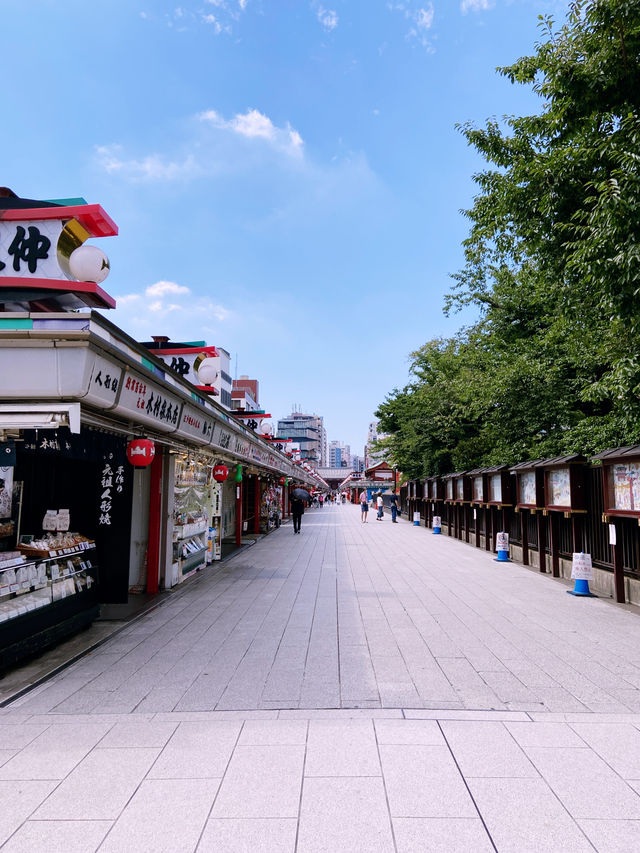 วัดเซนโซจิ (Senso-ji)