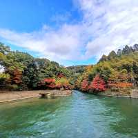 【朝霧橋:京都府宇治市】秋には紅葉と真っ赤な橋が映える美しい橋✨