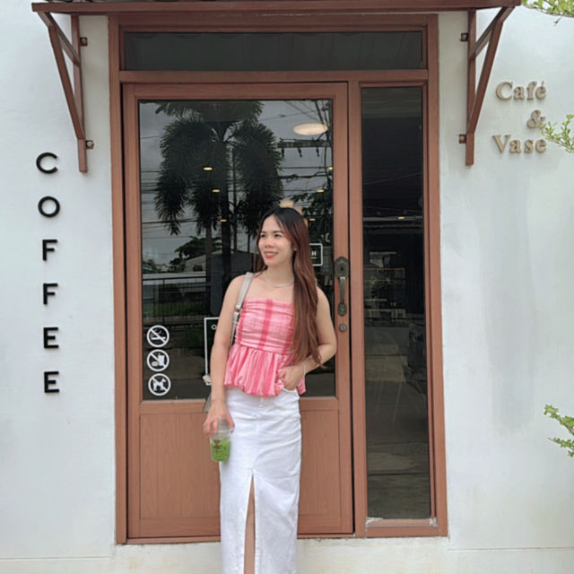 คาเฟ่มินิมอล โคราช