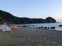 乘風逐浪：日本神津島夏日海灘與露營記