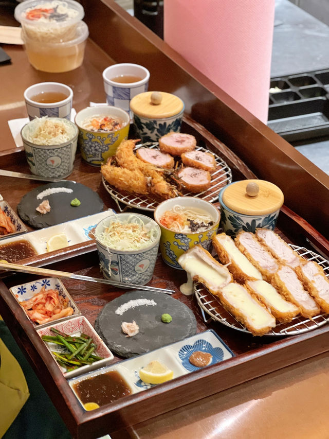 中環韓國人氣過江吉列豬扒