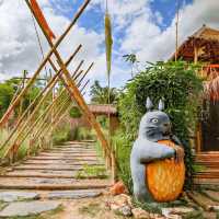 แนะนำ 9 พิกัดที่เที่ยว ที่พัก ที่กิน คาเฟ่ สวนผึ้ง