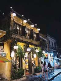 CHARMING OLD TOWN IN HOI-AN 😍