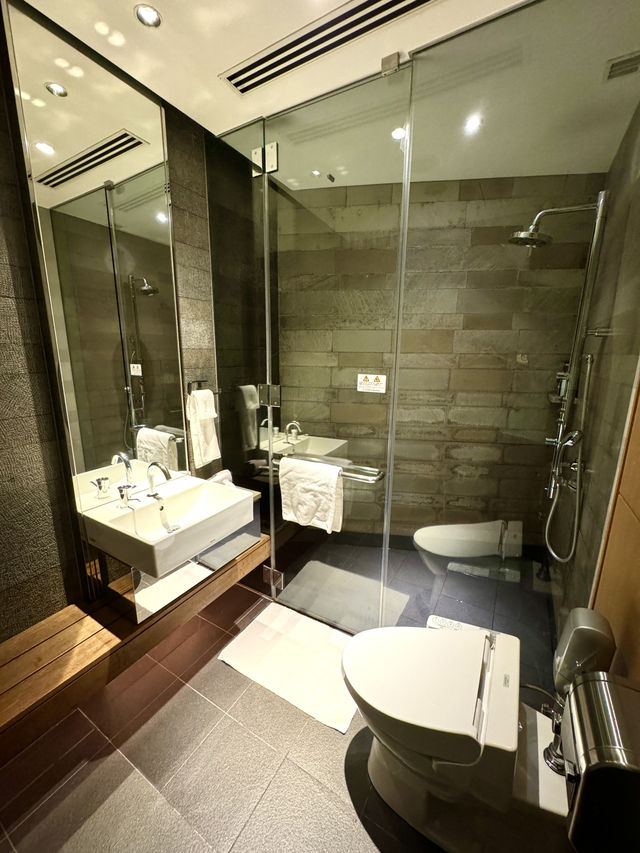 東京　東京観光　成田空港サクララウンジのshowerで快適フライトへ！