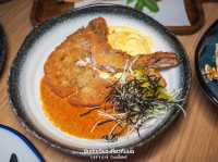 Moxy Bar & Restaurant