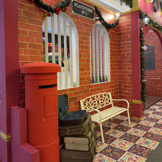 All Aboard the Starling Express – A Magical Christmas Journey!