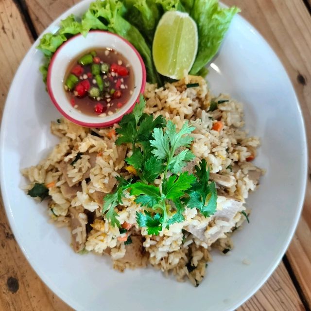 ขนมเส้นหม้อดิน ของกินท้องถิ่นลำพูนต้องลอง