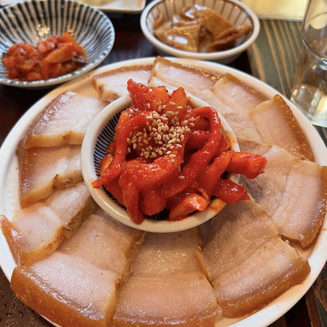 韓国🇰🇷ポッサムとエビのチヂミが絶品のコスパのいいお店