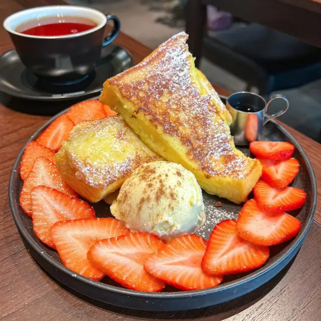 位於表參道的水果咖啡廳