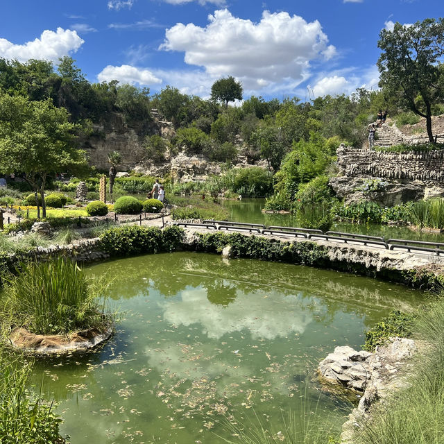 Different from any Japanese garden I visited before! 