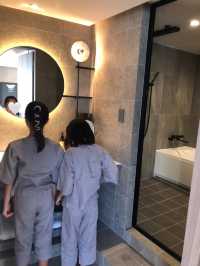 まるで美女と野獣の世界。福岡ホテル