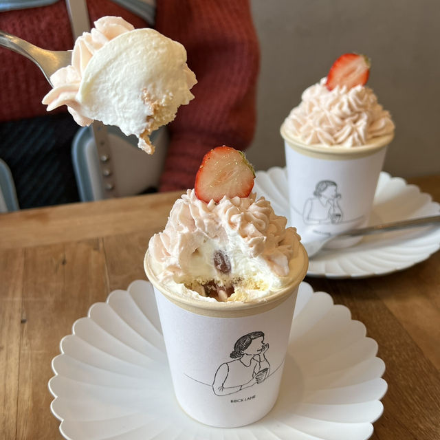 Sakura sweets at BRICK LANE in Setagaya🌸