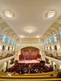 🎶 Grand hall