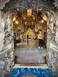 清邁銀殿(The Silver Hall):閃耀千年的工藝奇蹟