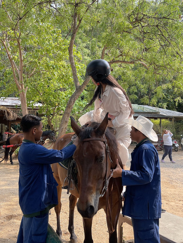 เที่ยวที่ปราสาทสัจธรรม ✨