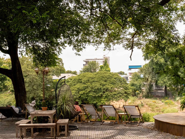 𝐎𝐧𝐥𝐲 𝐰𝐞 𝐊𝐧𝐨𝐰 𝐜𝐚𝐟𝐞 🌳☕️🍃