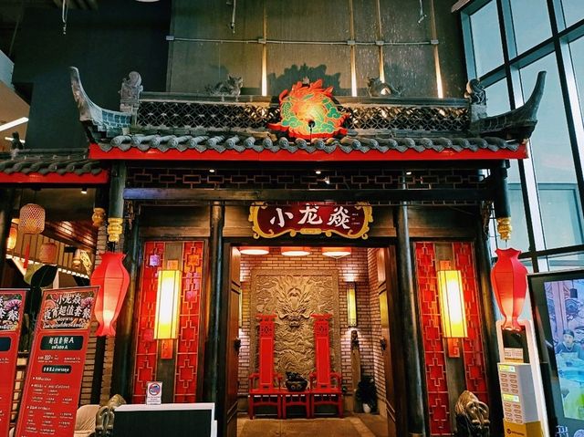 泰國曼谷市中心素坤逸商場商圈時尚一日遊行程，吃喝玩樂一整天，適合休閒逛街打卡拍照📸