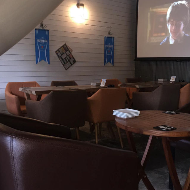 【高井田】秘密基地のようなお店