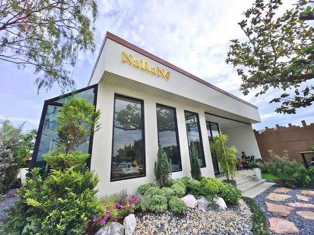 NaRaNe Cafe & Bar คาเฟ่ในสวน จ.สมุทรปราการ