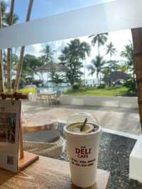 Deli คาเฟ่เขาหลัก แต่ฟิลบาหลี
