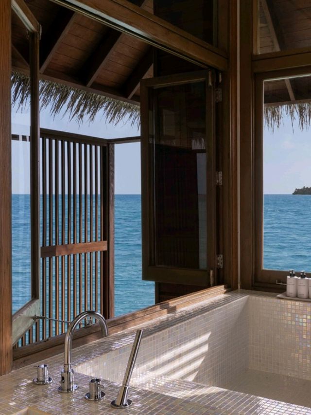 🌊 Dream Escape at Conrad Maldives Rangali Island! 🏝️