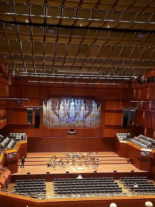 🎭 Alte Oper, 프랑크푸르트의 문화 아이콘!
