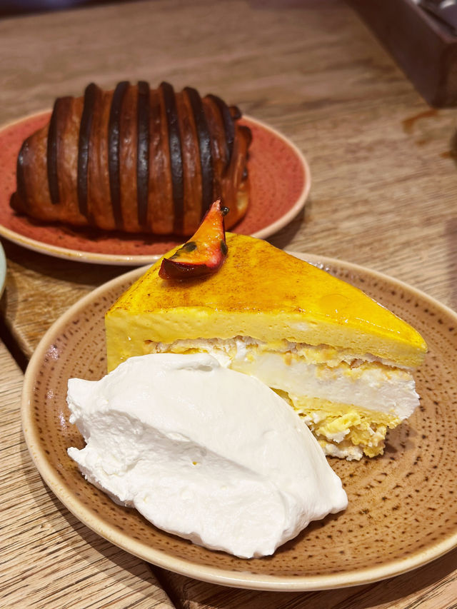 A Day in Reykjavik: Food, Pastries, and Local Flavors – Day 9 of Our Iceland Adventure
