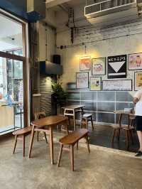 KEEPS Café x Roastery ลำปาง คาเฟ่สุดเท่!