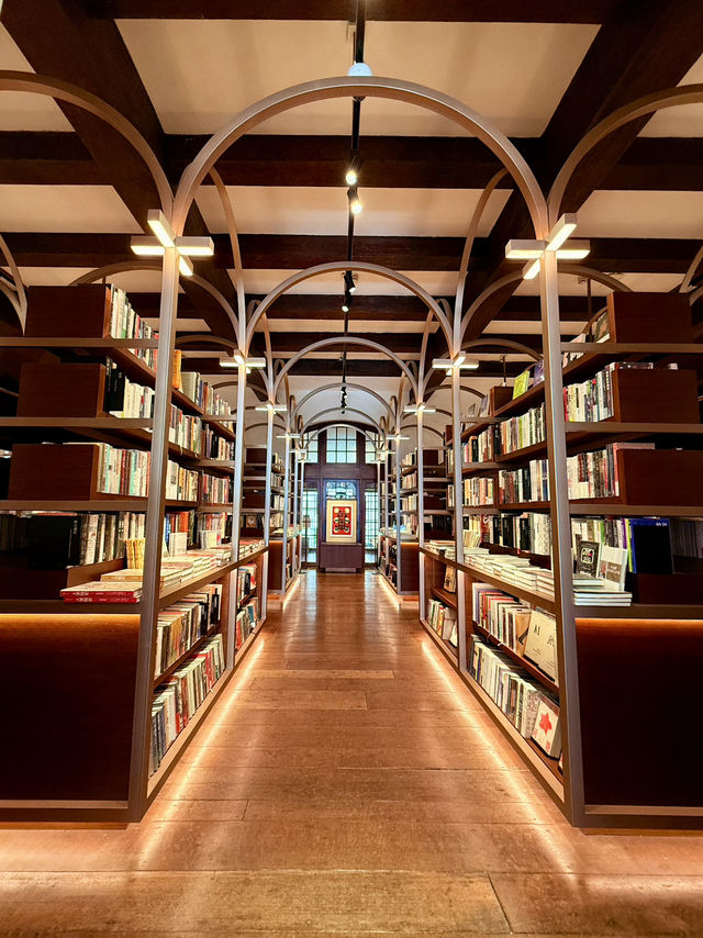 上海上生新所-蔦屋書店