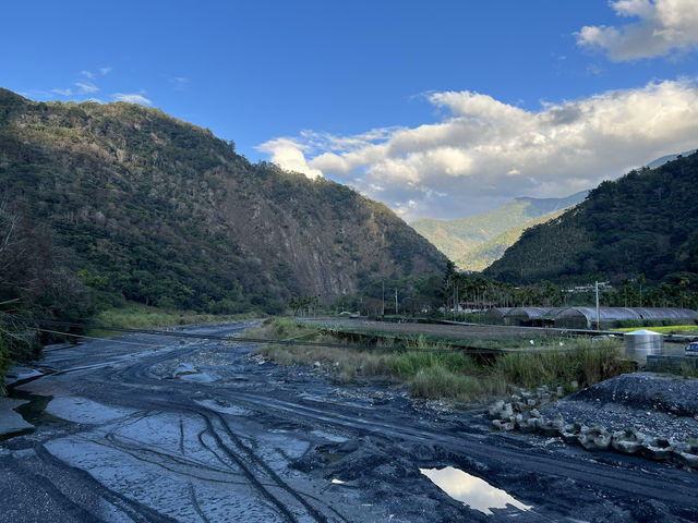 武界吊橋｜南投仁愛鄉的秘境吊橋，連接自然與文化的通道 
