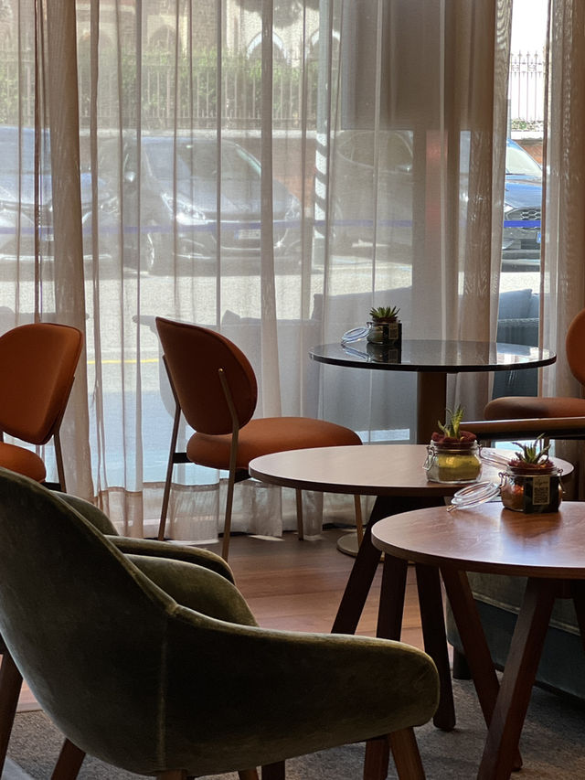 Meliá Milano ที่พัก 5 ดาวในมิลาน