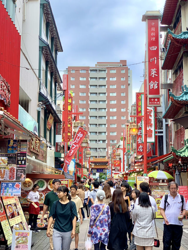 A Chill Day in Kobe – Buns, Strolls & Harbor Views