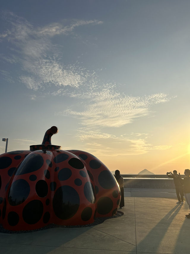 【香川→直島→豊島】アートを巡る旅！美術館＆島グルメを満喫
