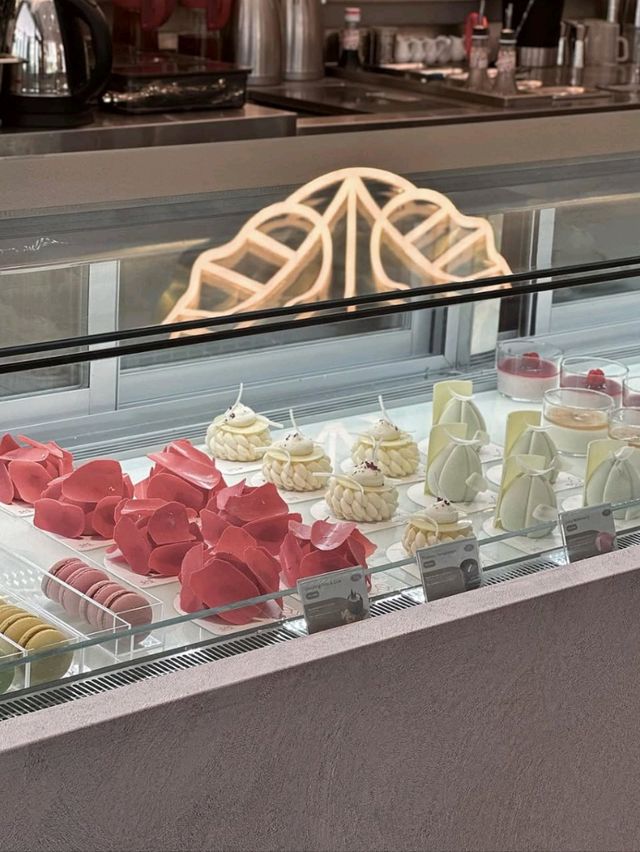 Sip & Snack Pastry Shop