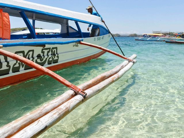 HUNDRED ISLANDS