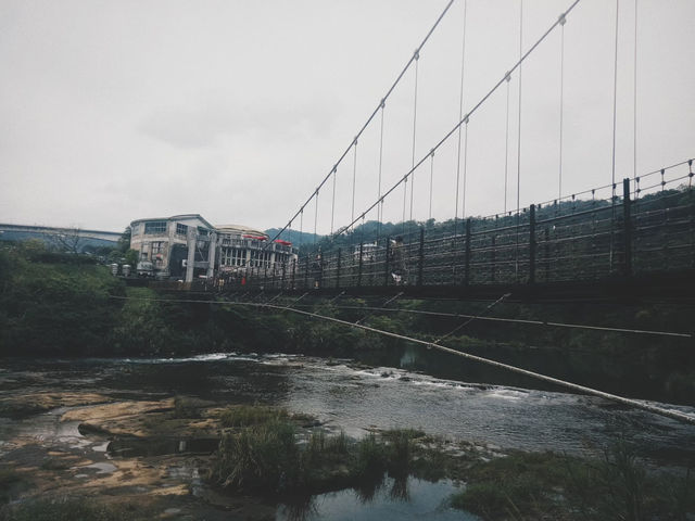 Shifen Waterfal น้ำตกอลังการในไต้หวัน 💦✨
