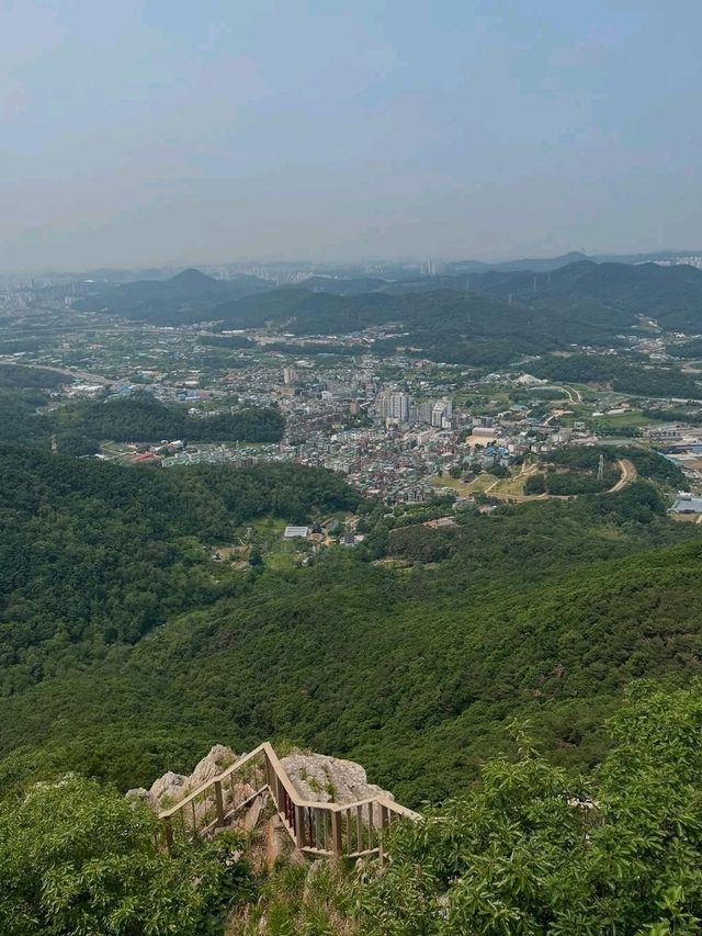 Suam Peak: Trail with a View Worth the Steps