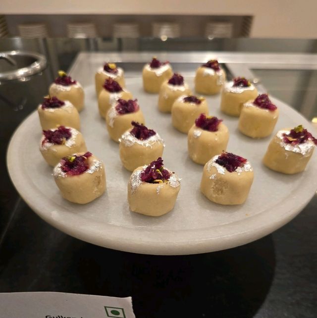 North 27 serves global cuisine buffet